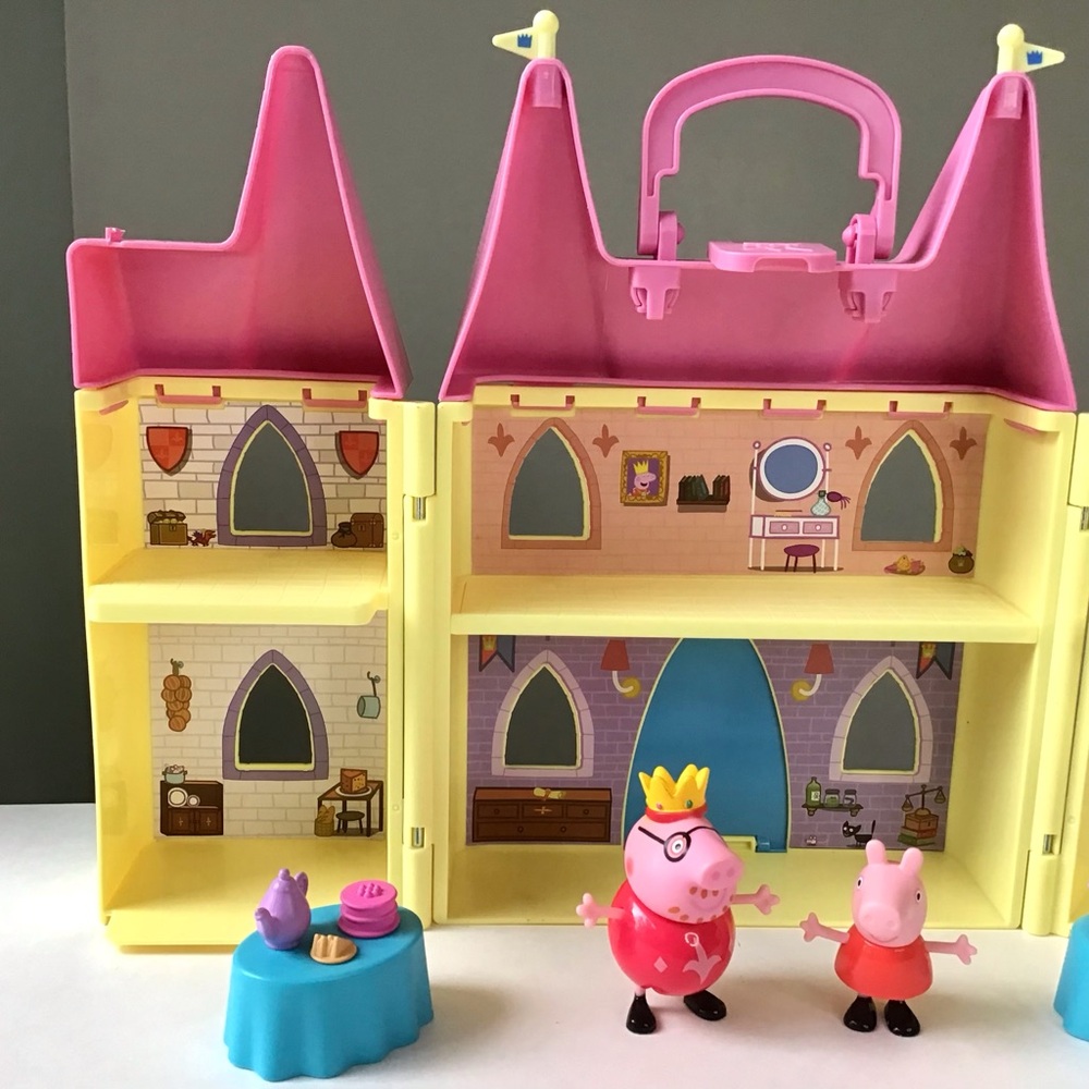 Peppa Pig Princess Castle Folding Dollhouse Playset Figures Tables Vintage 2003 - Picture 9 of 14